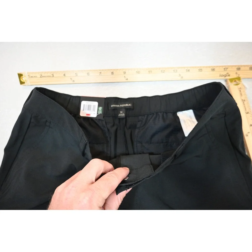 Banana Republic Comfort Flat Front Shorts Mens 34 Black Stretch Wicking New